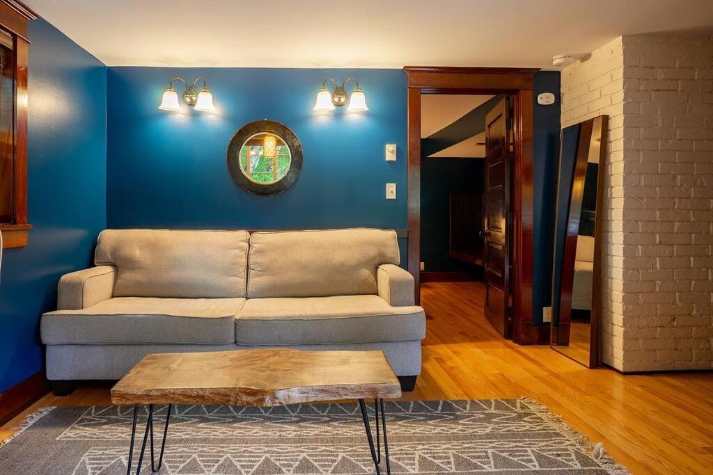 Charming 1Bd Suite In Capitol Hill - Foxglove Inn Seattle Buitenkant foto